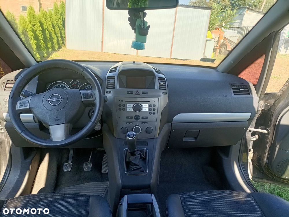 Opel Zafira - 3