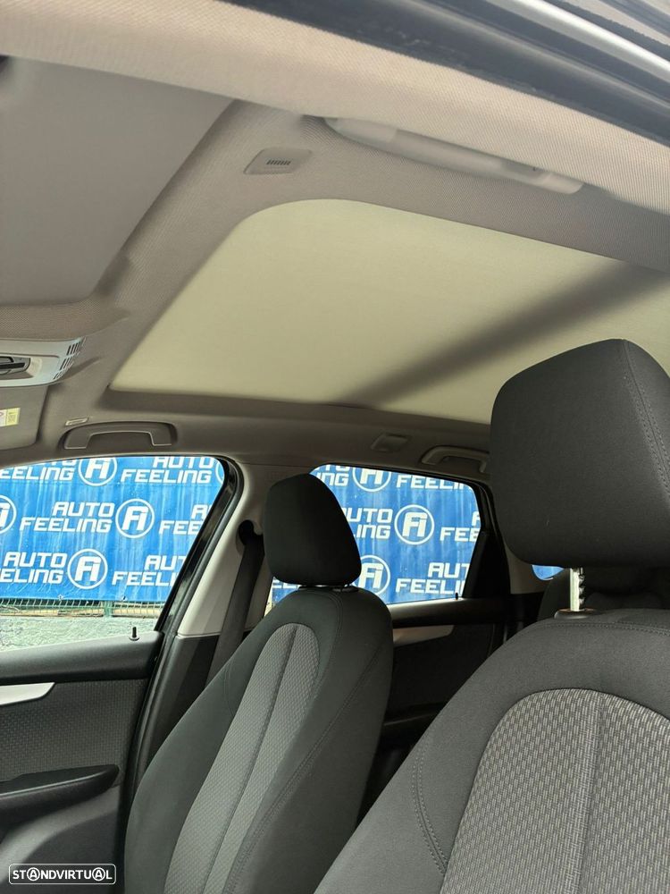 BMW 225xe Active Tourer - 16