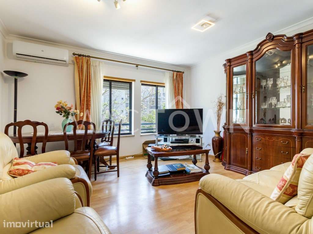 T4 Espaçoso em Marvila - Conforto, Localização e Potencial de Valor... - Grande imagem: 2/25