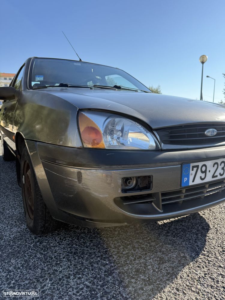 Ford Fiesta 1.25 Ghia — fotografia 12