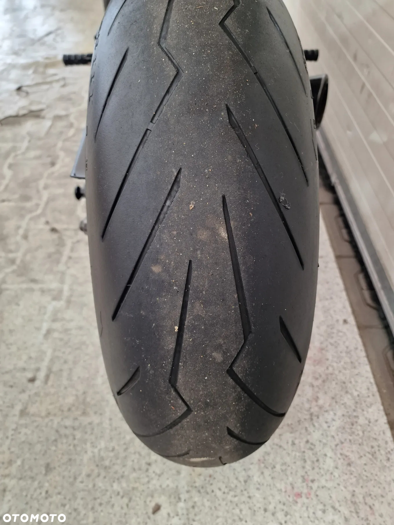 Triumph Street Triple - 7
