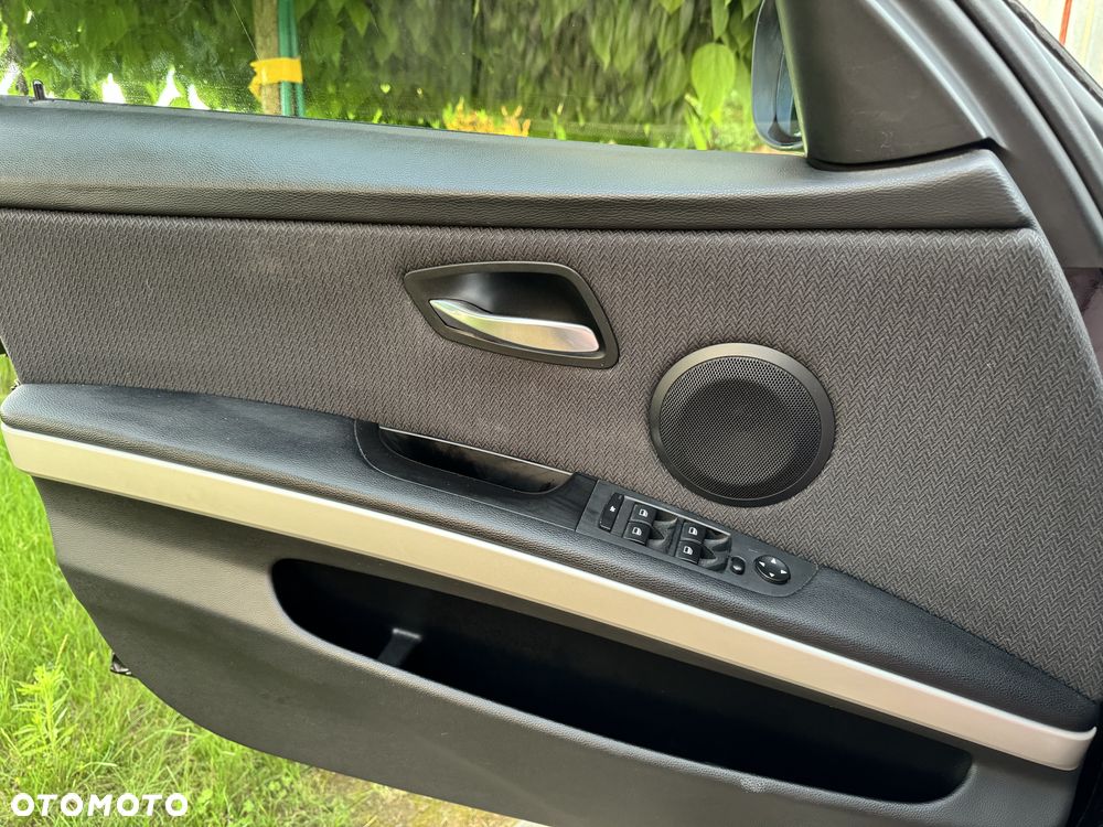 BMW Seria 3 - 21
