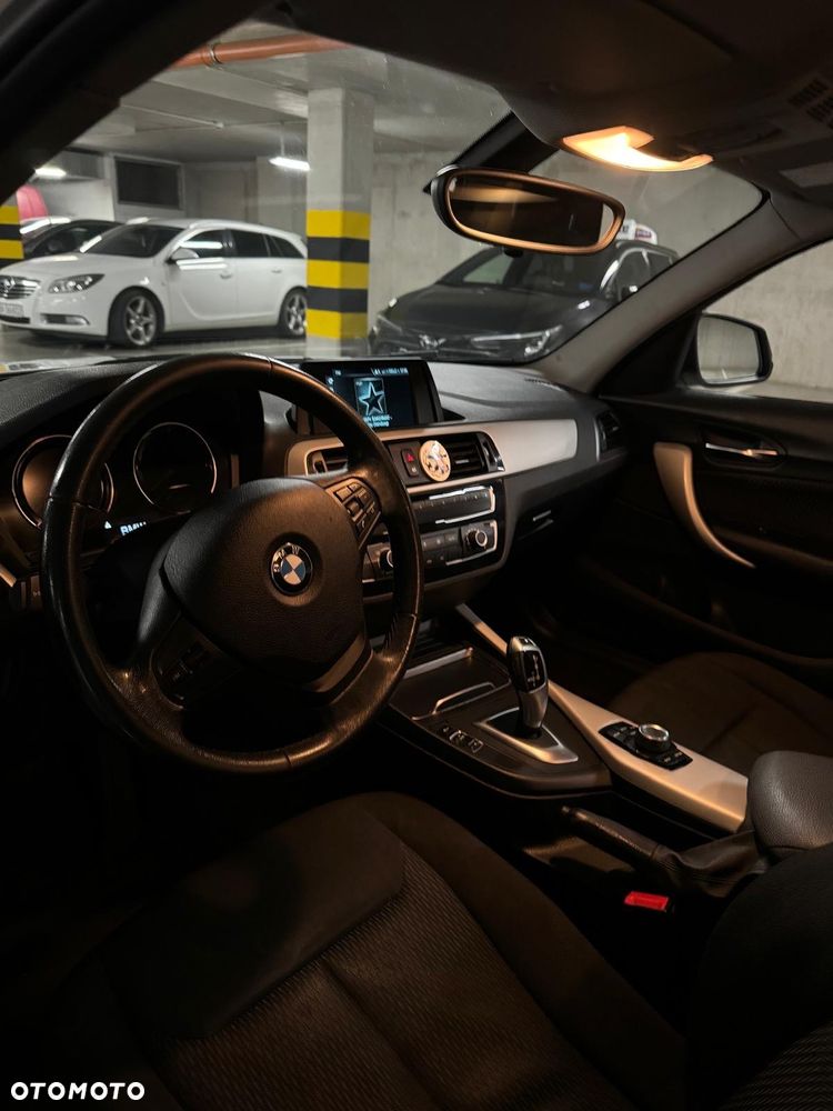 BMW Seria 1 118i - 5