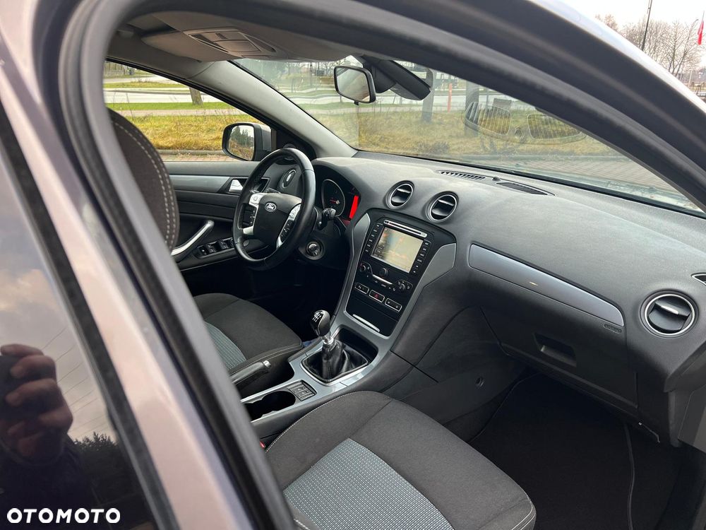 Ford Mondeo 2.0 TDCi Champions Edition - 11