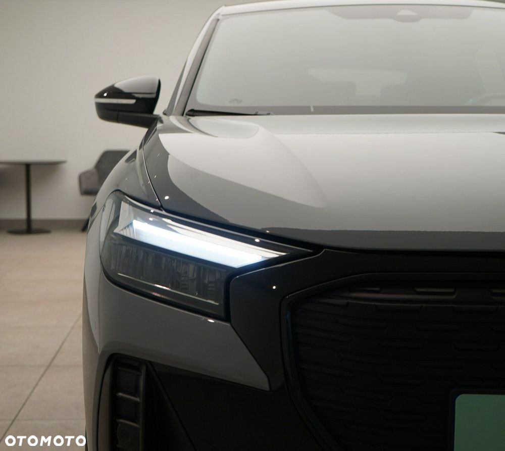 Audi Q4 Sportback e-tron - 11