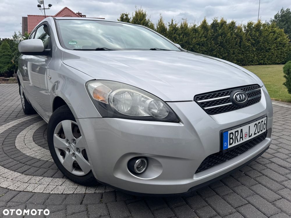 Kia Ceed 1.6 CVVT ISG Spirit - 1