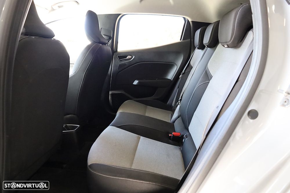 Renault Clio 1.5 Blue dCi Evolution - 40