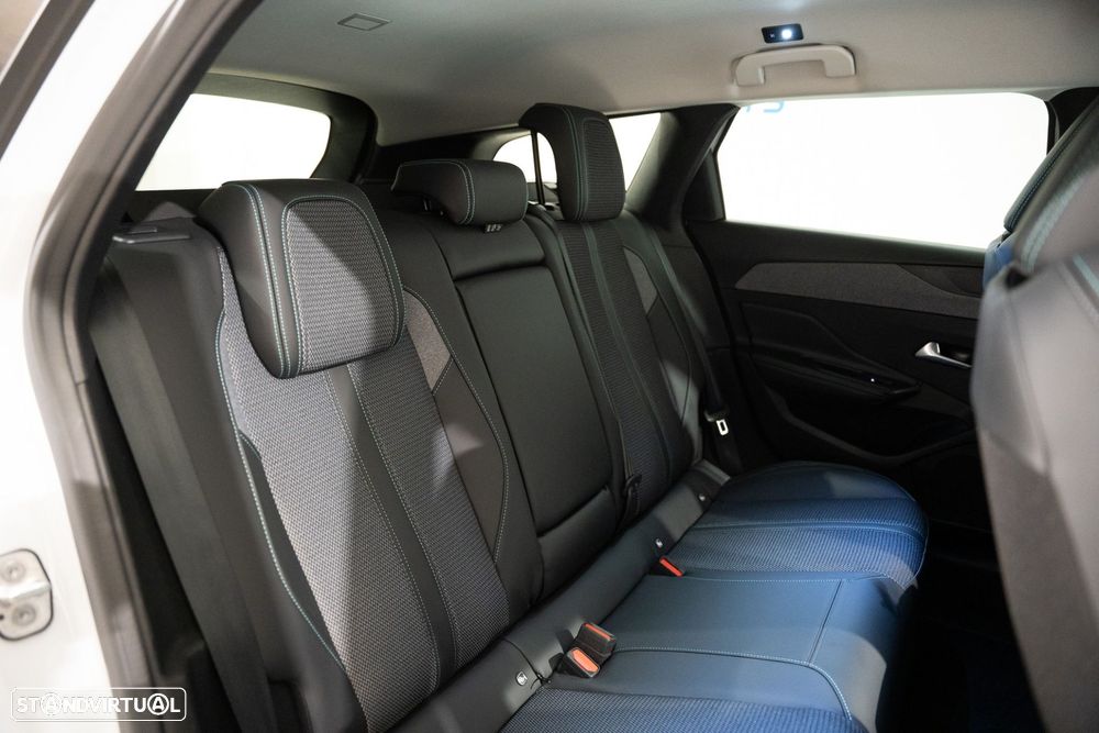 Peugeot 308 SW 1.2 PureTech Allure EAT8 - 18