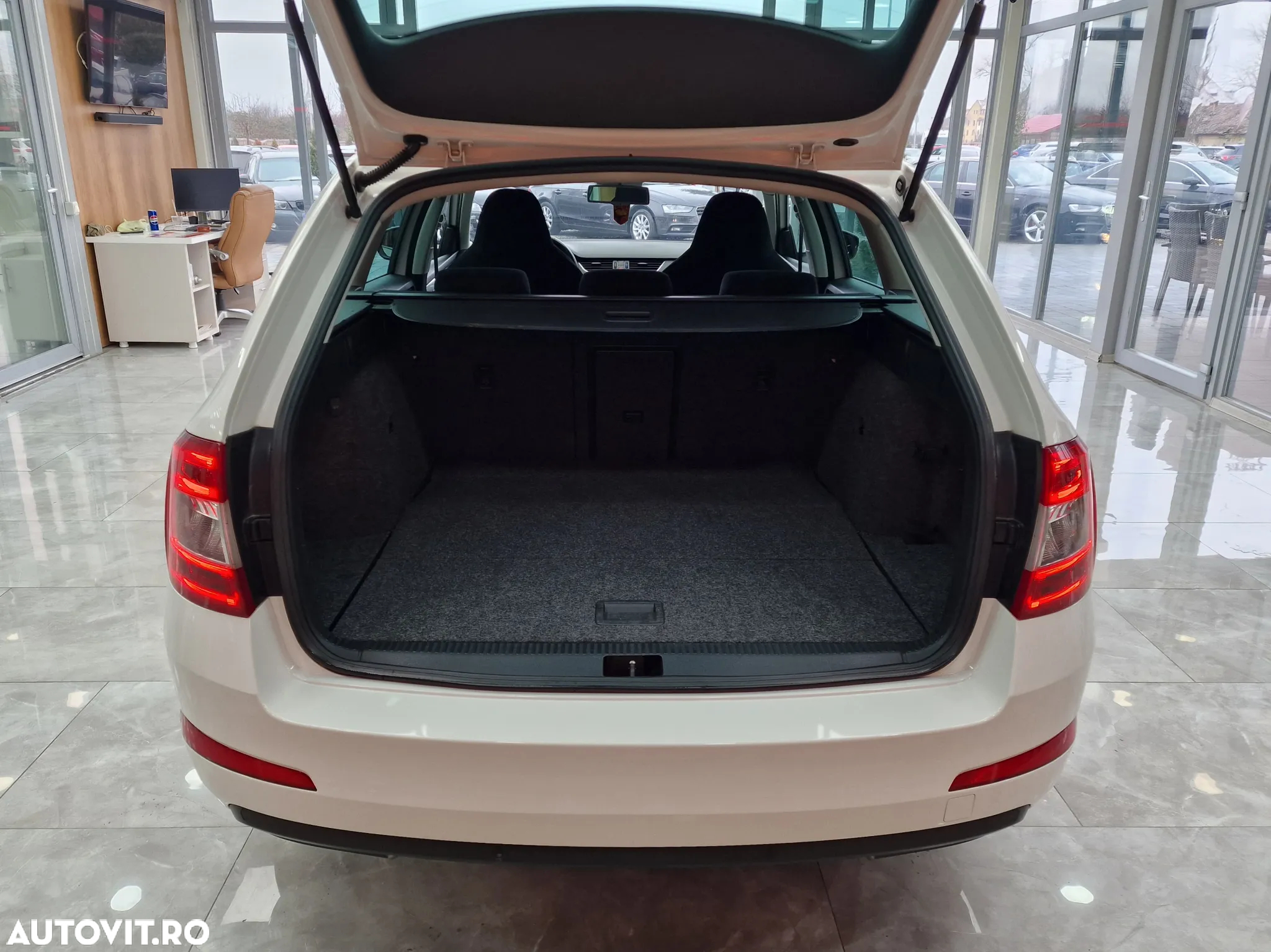 Skoda Octavia 2.0 TDI 4x4 Drive - 12