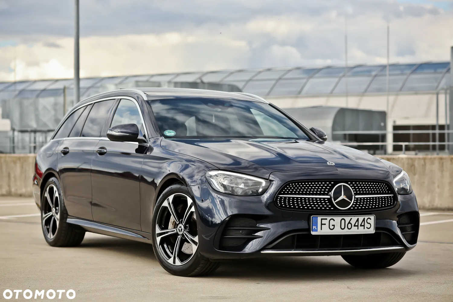 Mercedes-Benz Klasa E 300 de T 9G-TRONIC AMG Line - 5