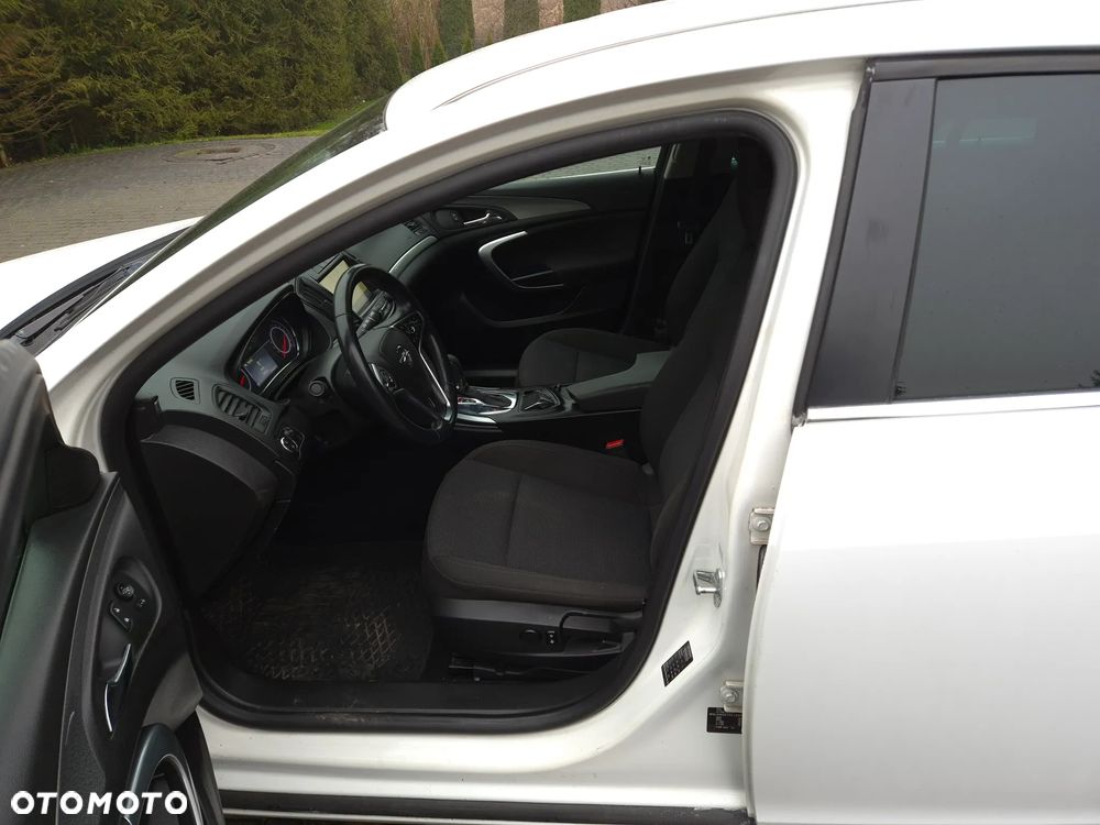 Opel Insignia 1.6 SIDI Turbo Business Edition - 14