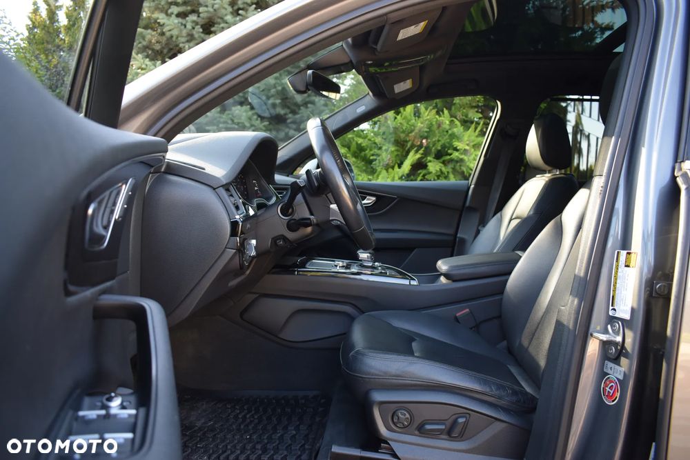 Audi Q7 3.0 TFSI Quattro Tiptronic - 7