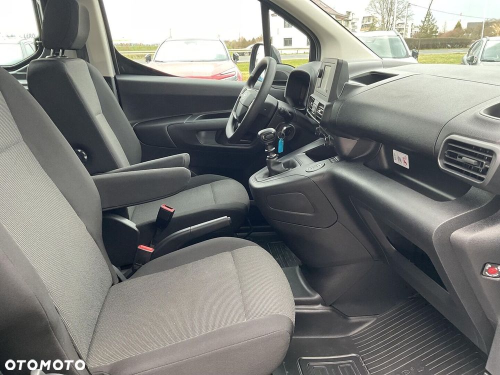 Toyota PROACE CITY - 13