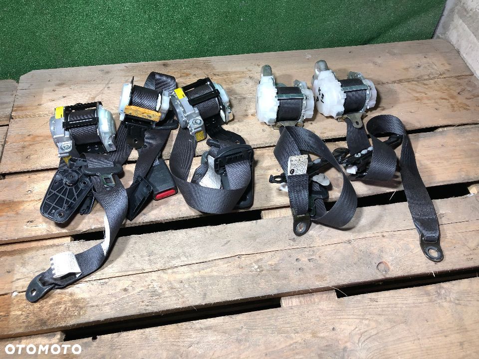 LEXUS IS II 220D 250 NAPINACZE PASY BEZPIECZEŃSTWA PAS PRZÓD TYŁ