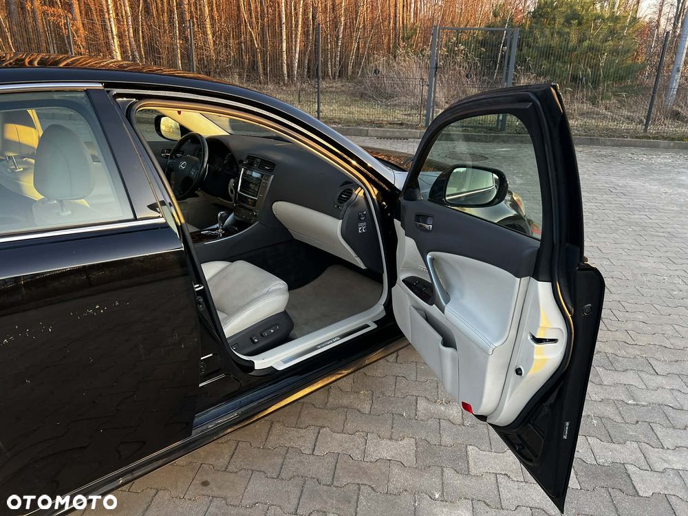 Lexus IS 250 Comfort - 9