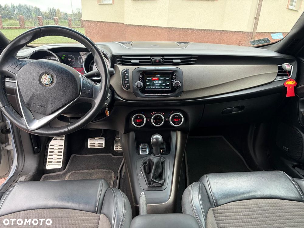 Alfa Romeo Giulietta 1.4 TB MultiAir Exclusive TCT - 8