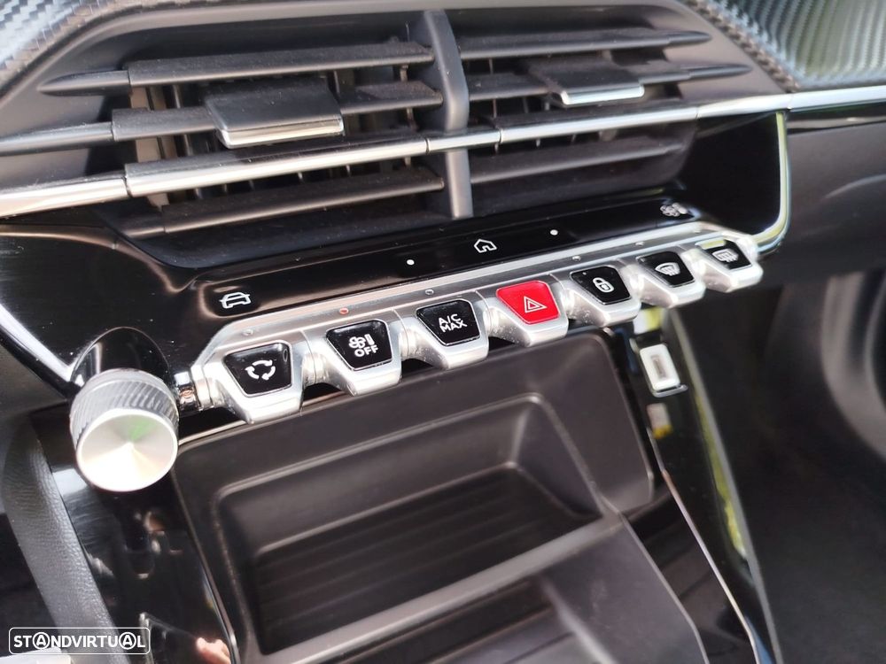 Peugeot 2008 1.2 PureTech Active Pack - 21