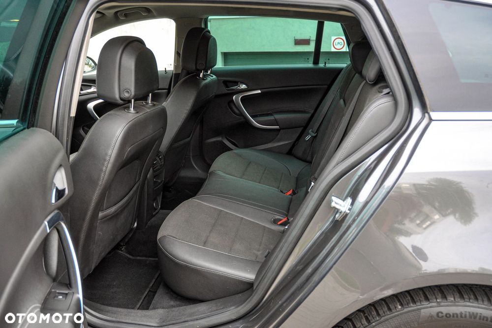 Opel Insignia - 8