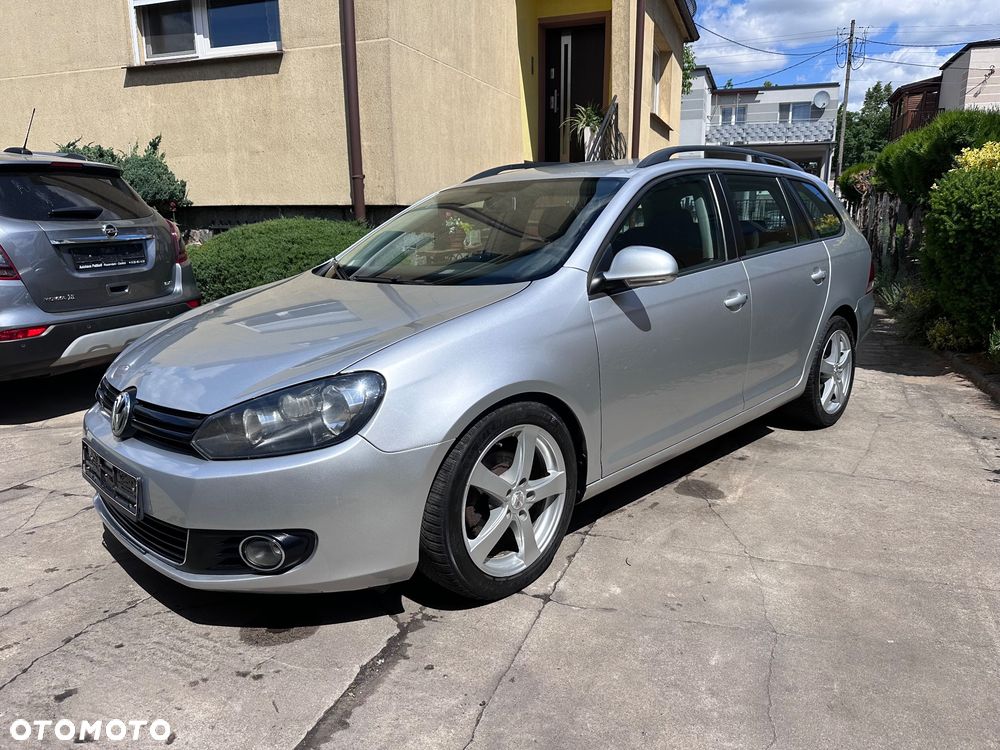 Volkswagen Golf - 1