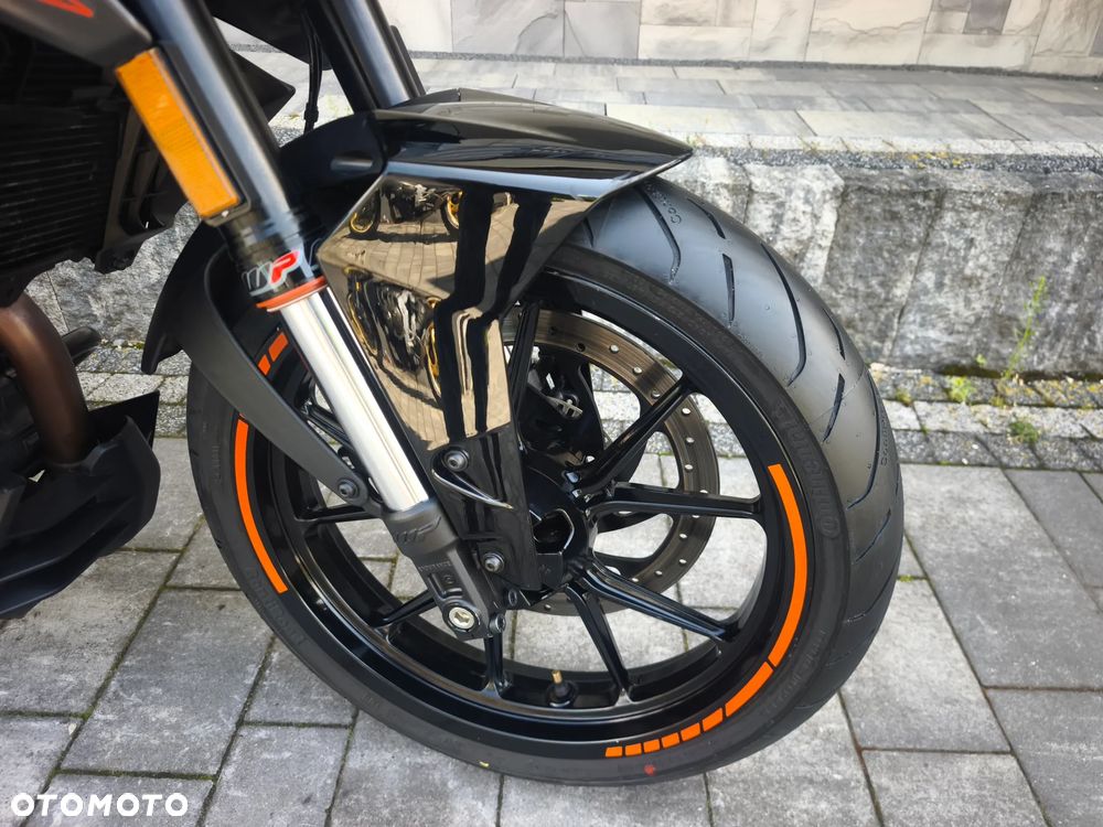 KTM Duke 390 - 23