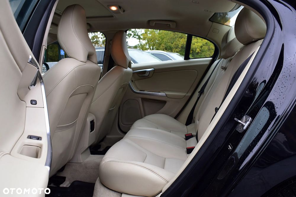 Volvo S60 2.5 T5 - 7