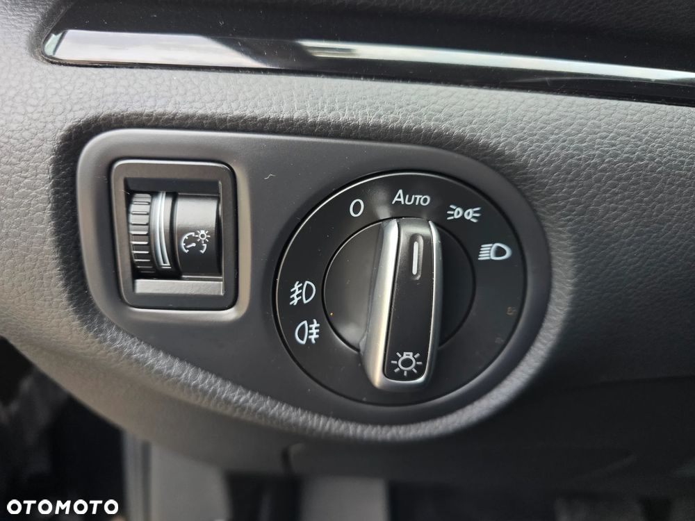 Volkswagen Sharan 2.0 TDI DSG Highline Black Style - 31