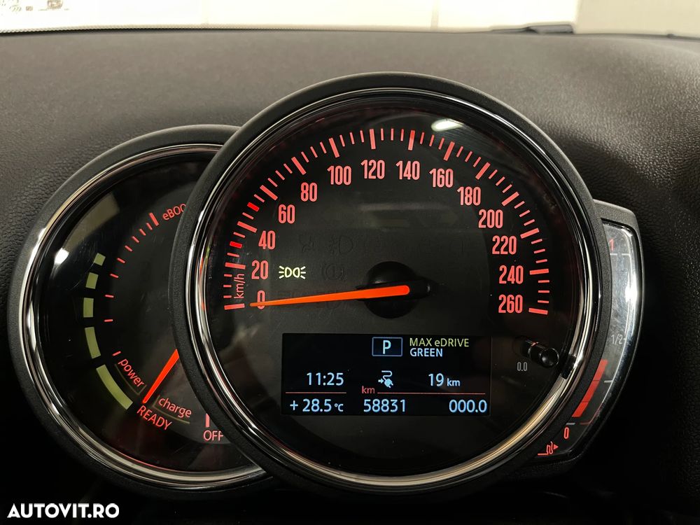 Mini Countryman Cooper S E ALL4 AT - 31
