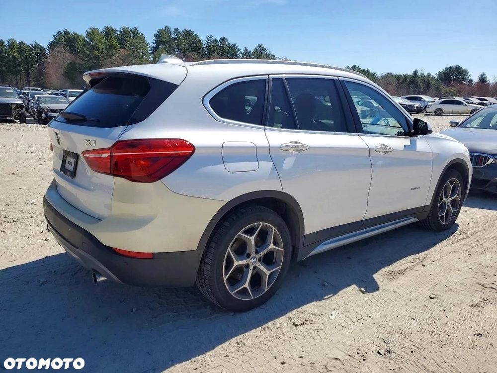 BMW X1 xDrive25i xLine sport - 6