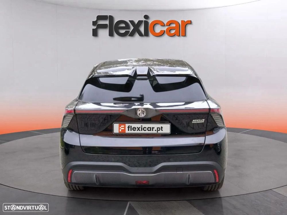MG MG4 64 kWh Luxury - 6