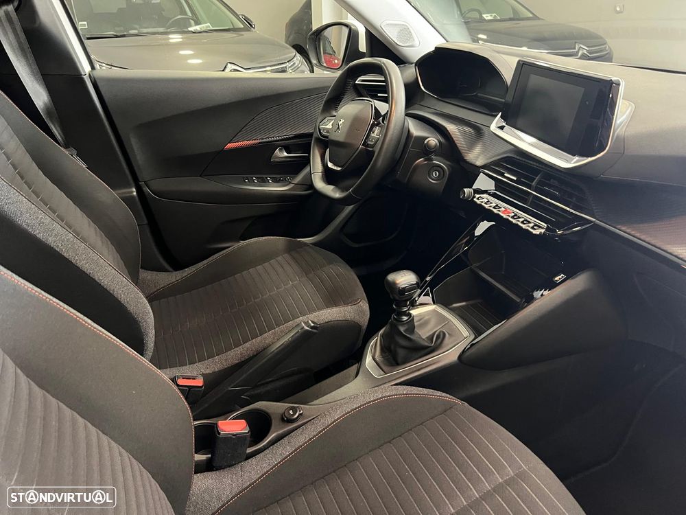 Peugeot 2008 1.2 PureTech Active Pack - 24