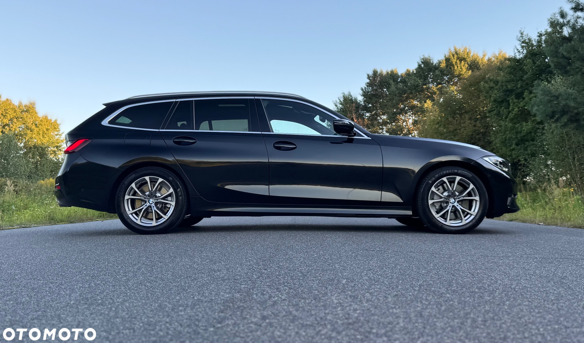 BMW Seria 3 330i - 23