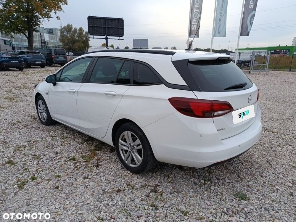 Opel Astra 1.2 T Elegance S&S - 4