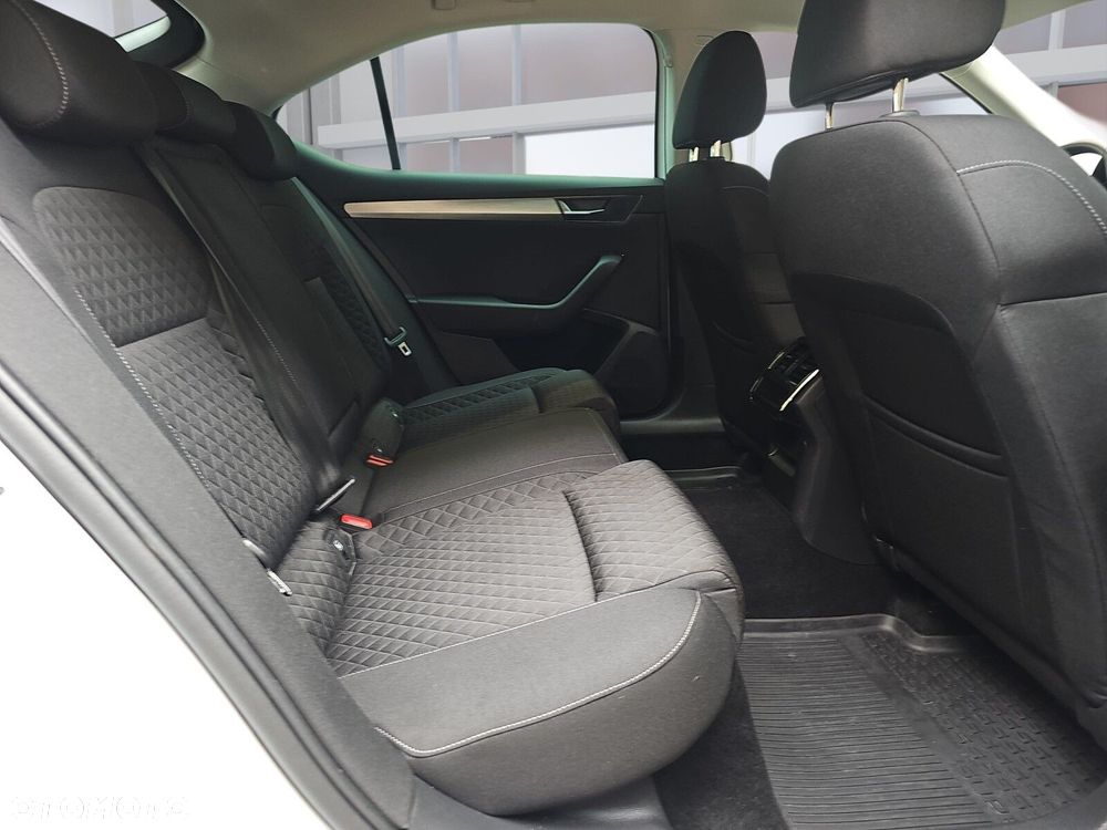 Skoda Superb 2.0 TDI SCR Ambition DSG - 12