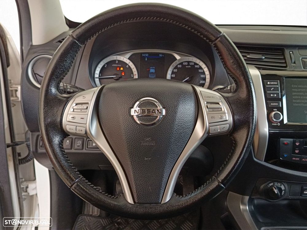 Nissan Pick Up - 17