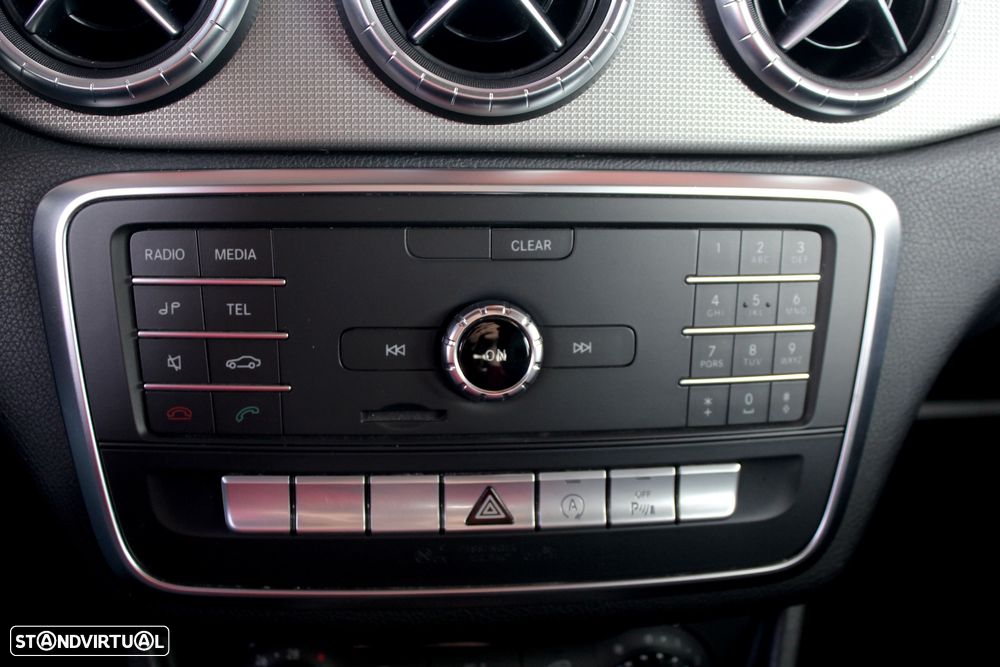Mercedes-Benz CLA 180 d Shooting Brake Urban - 12