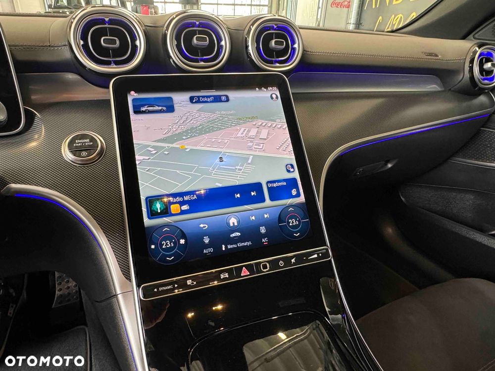 Mercedes-Benz Klasa C 180 mHEV AMG - 17