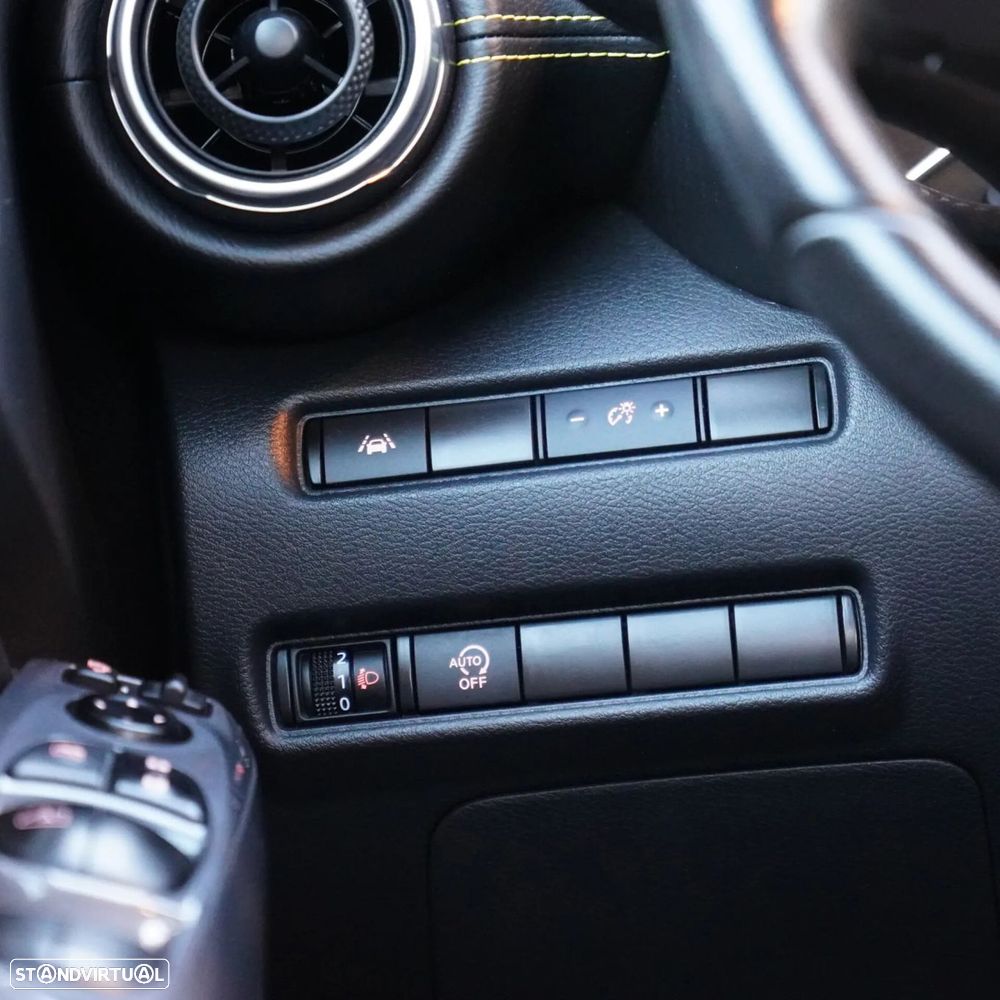 Nissan Juke 1.0 DIG-T Kiiro - 31