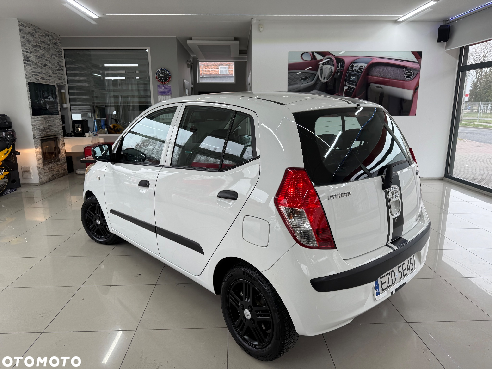 Hyundai i10 1.1 Premium - 18