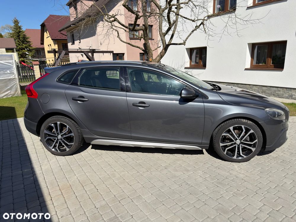 Volvo V40 Cross Country T4 Momentum - 4