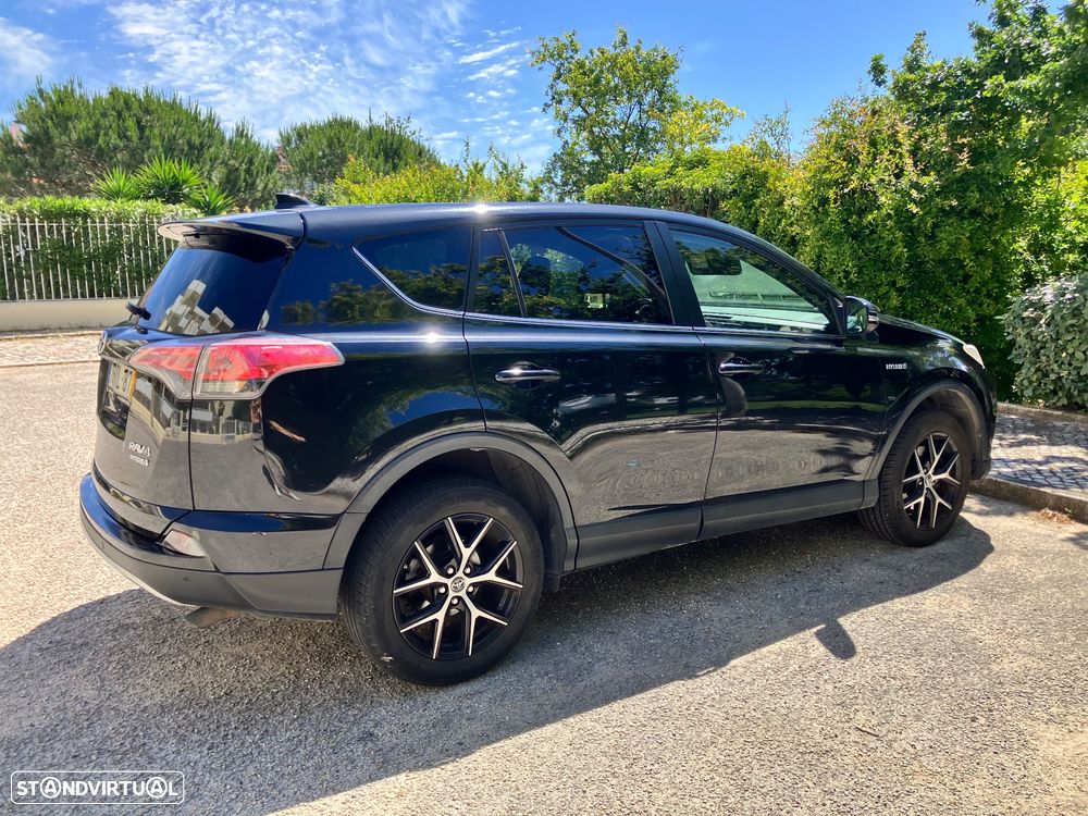 Toyota RAV4 - 1