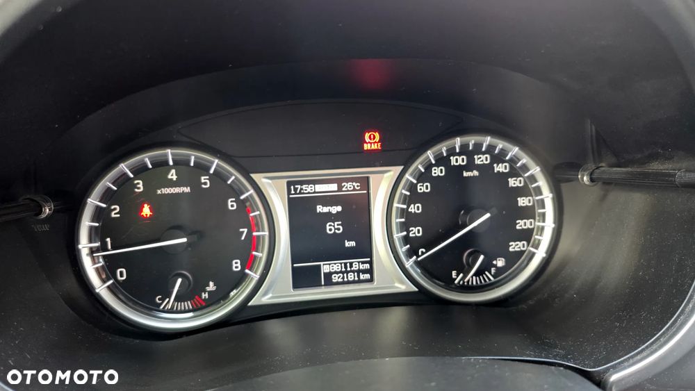 Suzuki Vitara 1.6 Premium 4WD - 17
