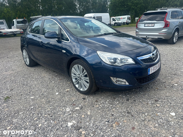 Opel Astra 1.7 CDTI DPF Cosmo