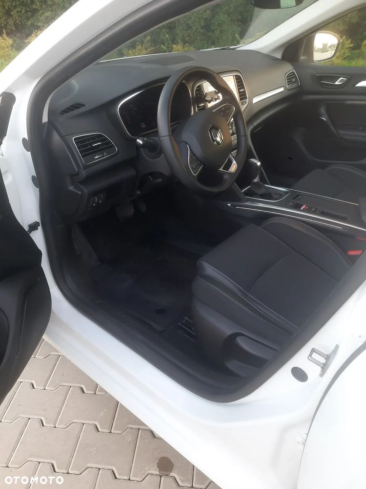 Renault Megane 1.3 TCe FAP Techno EDC - 33