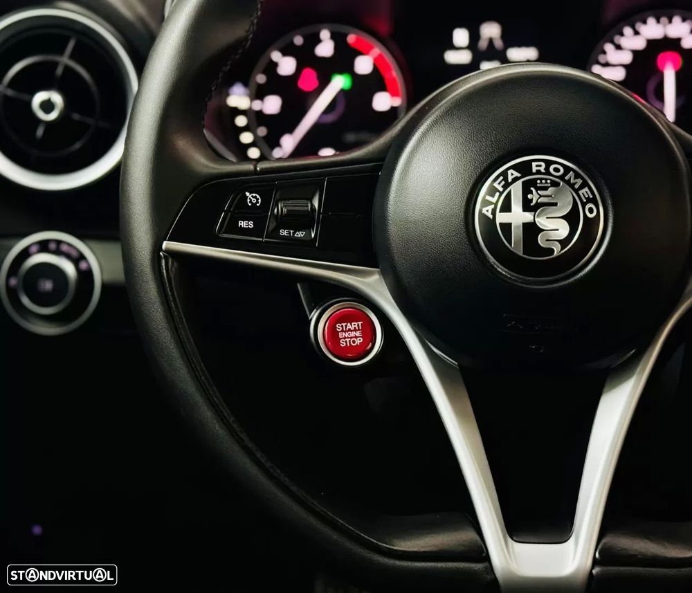 Alfa Romeo Giulia 2.2 D Super - 33