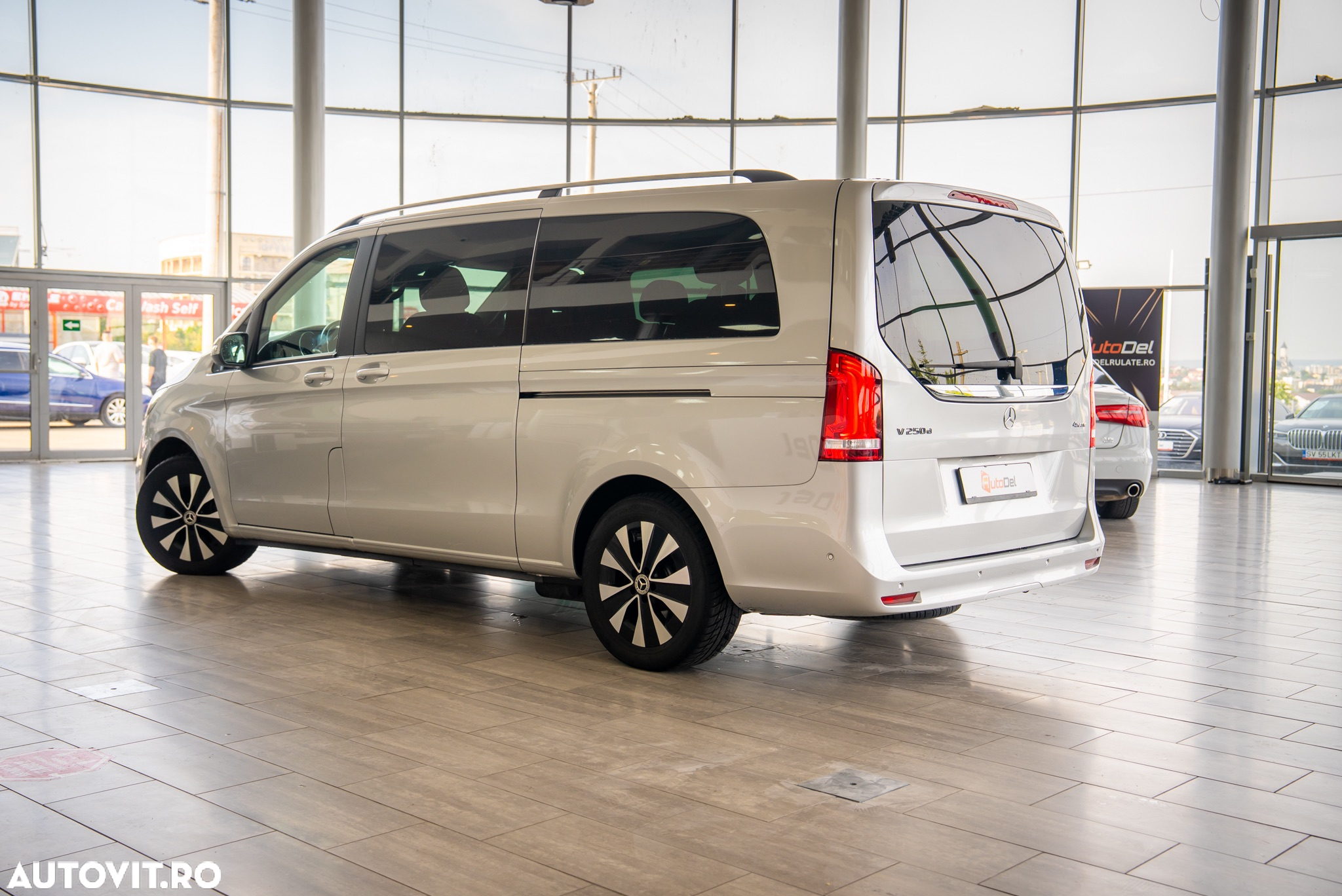 Mercedes-Benz V 250 d Extralung - 11