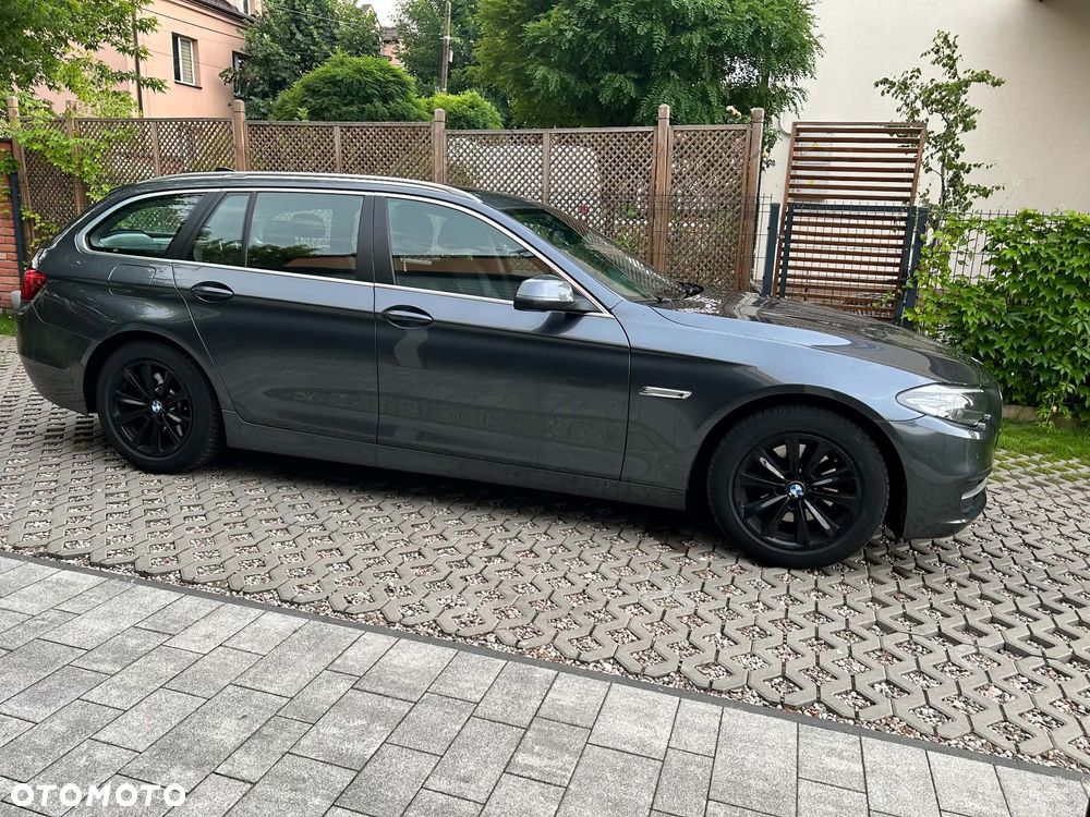 BMW Seria 5 520d xDrive - 3