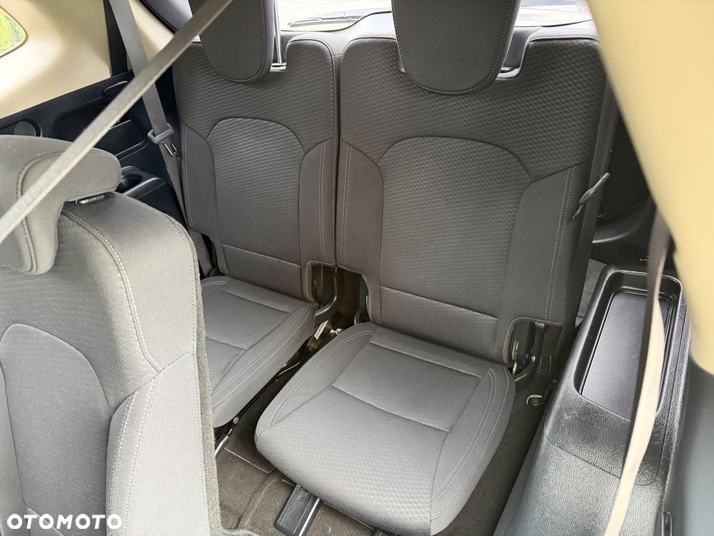 Kia Carens 1.7 CRDi XL 7os - 14