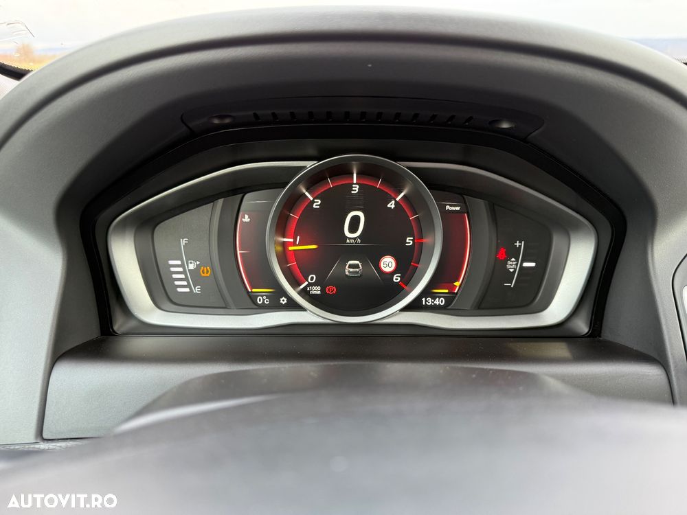 Volvo XC 60 D4 Momentum - 14