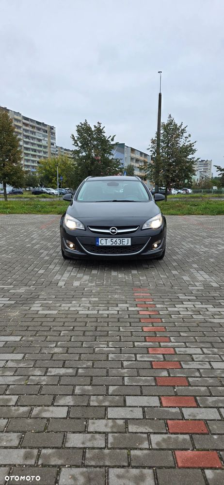 Opel Astra 1.4 Turbo Sports Tourer Innovation - 2