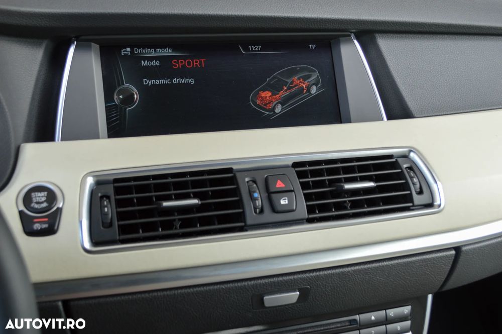 BMW Seria 5 520d Aut. Luxury Line - 7